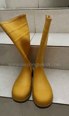sepatu boot anti air